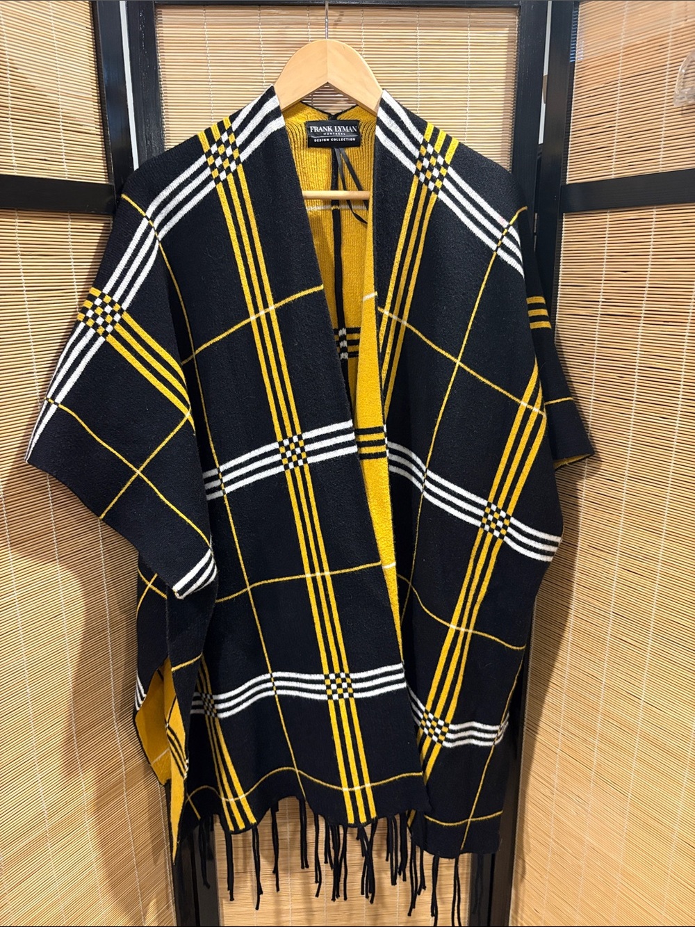 Frank Lyman Design Black, Yellow & White Plaid Men's Wrap